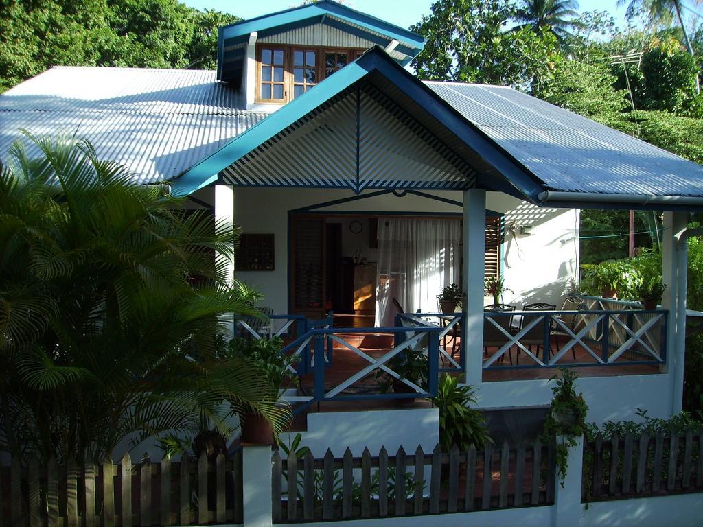 Jemas Guesthouse And Apartments Black Rock Exterior photo